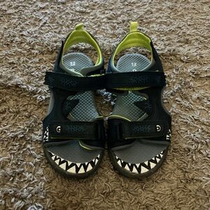 Boys shark sandals